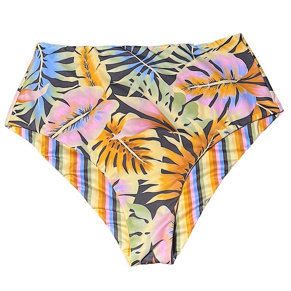 Billabong Reversible  Retro High Waisted Bottom - Picture 7 of 15